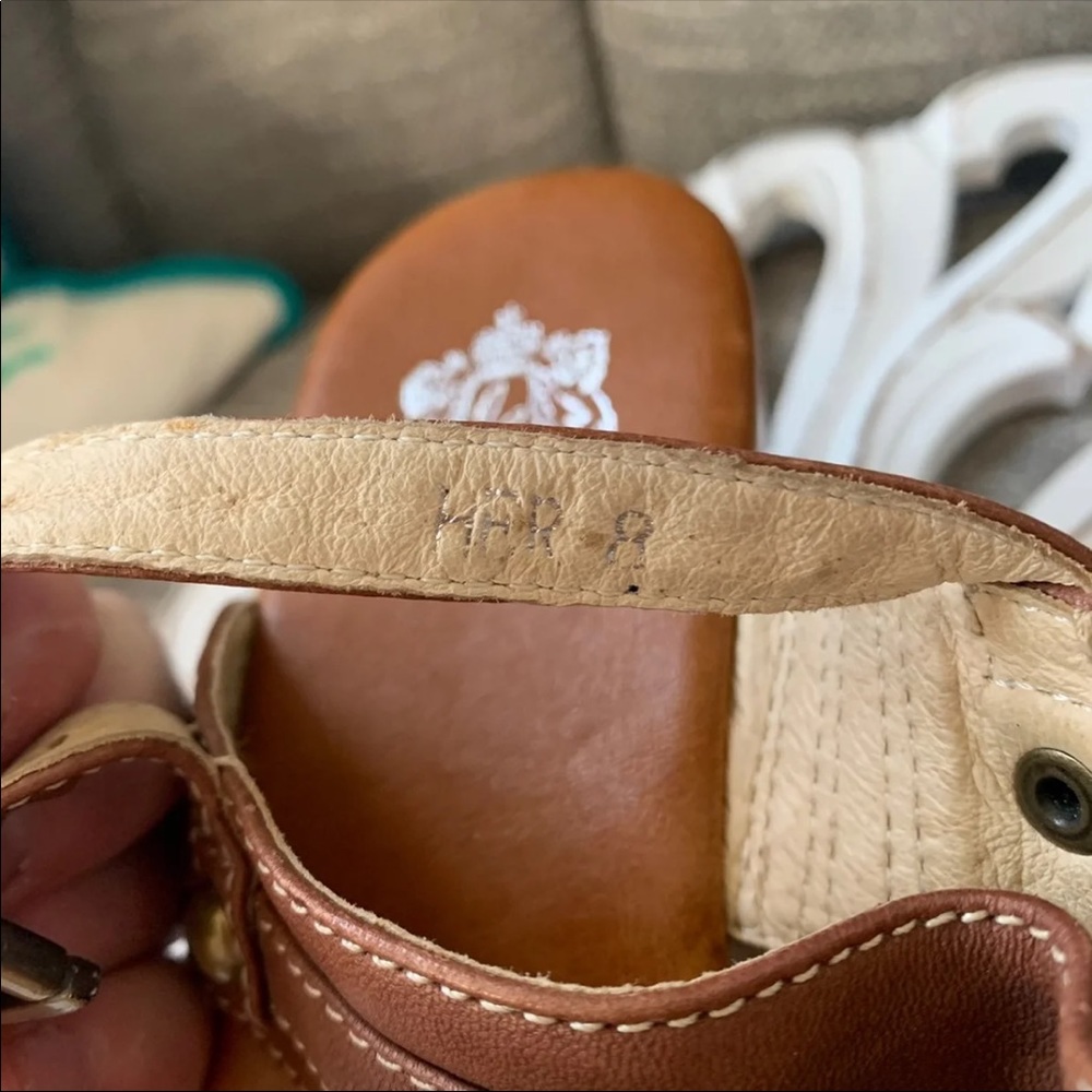 🌹🌹Juicy Couture Platforms Size 8🌹🌹 - Picture 4 of 11